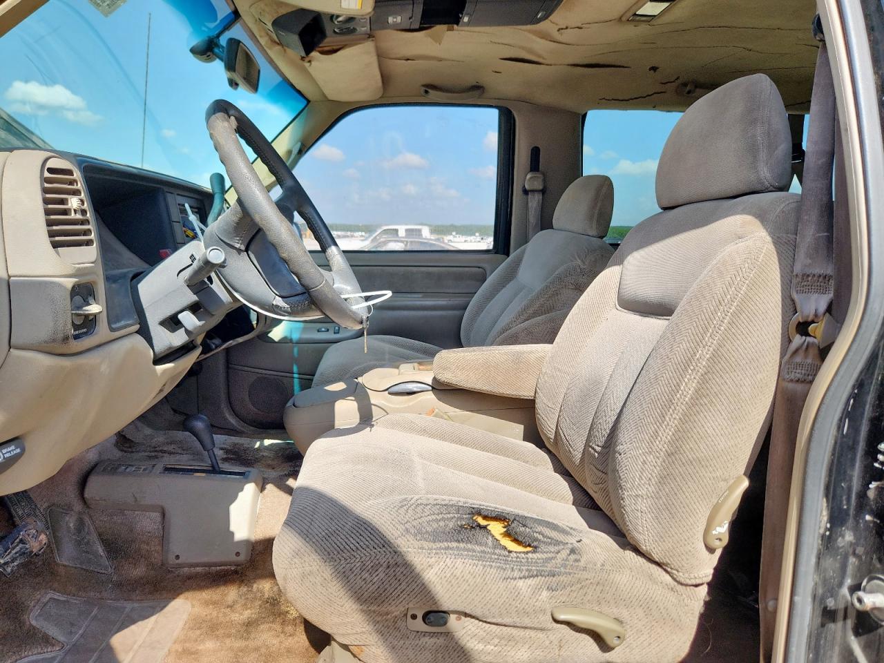1996 Chevrolet Tahoe K1500 VIN: 3GNEK18R6TG151604 Lot: 61547005