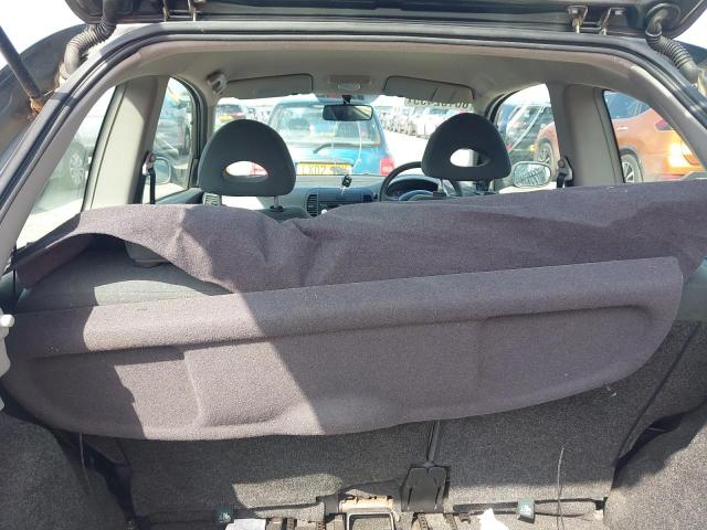 2003 NISSAN MICRA S