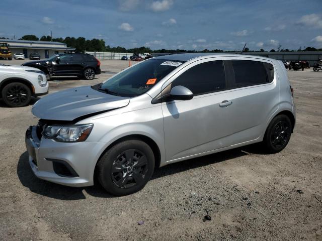  CHEVROLET SONIC 2018 Srebrny