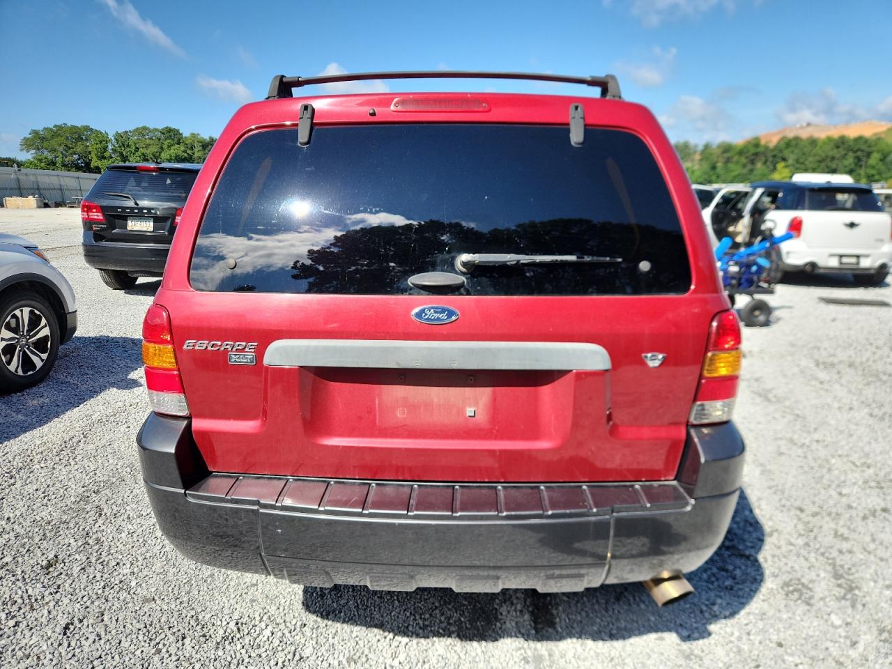 2005 Ford Escape Xlt VIN: 1FMYU03175KB41196 Lot: 62846695