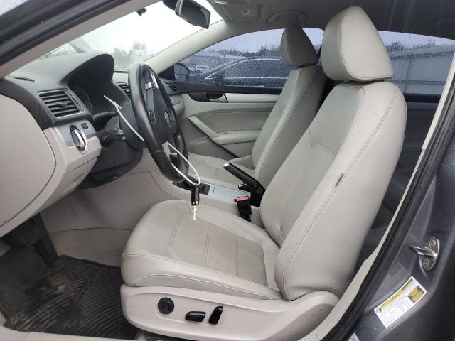  VOLKSWAGEN PASSAT 2012 Gray