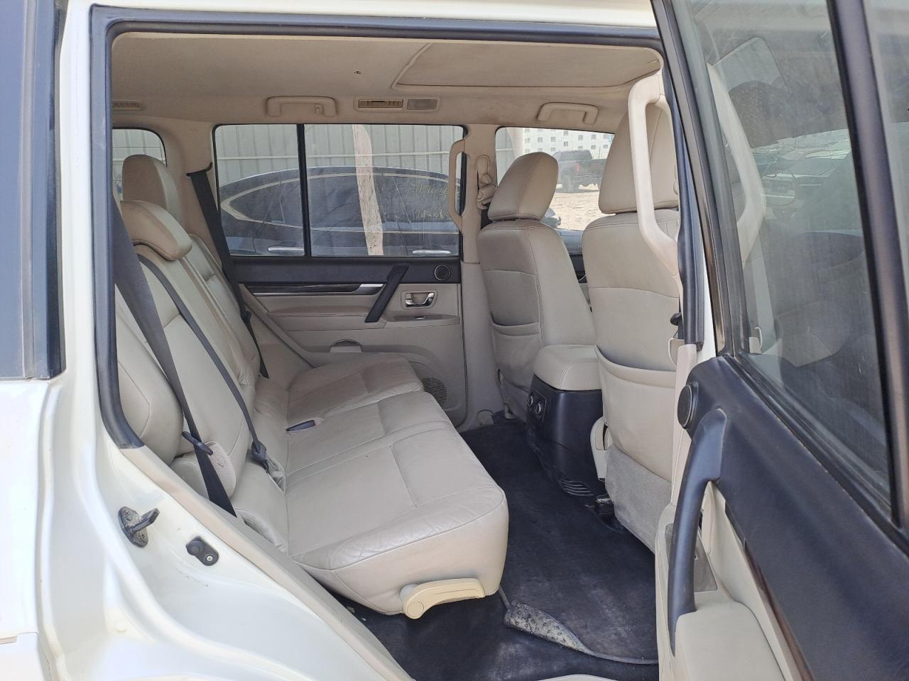 JMYLYV97WAJ705629 - 2010 Mitsubishi PAJERO - #61534115