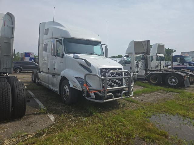 2023 Volvo Vnl 12.8L
