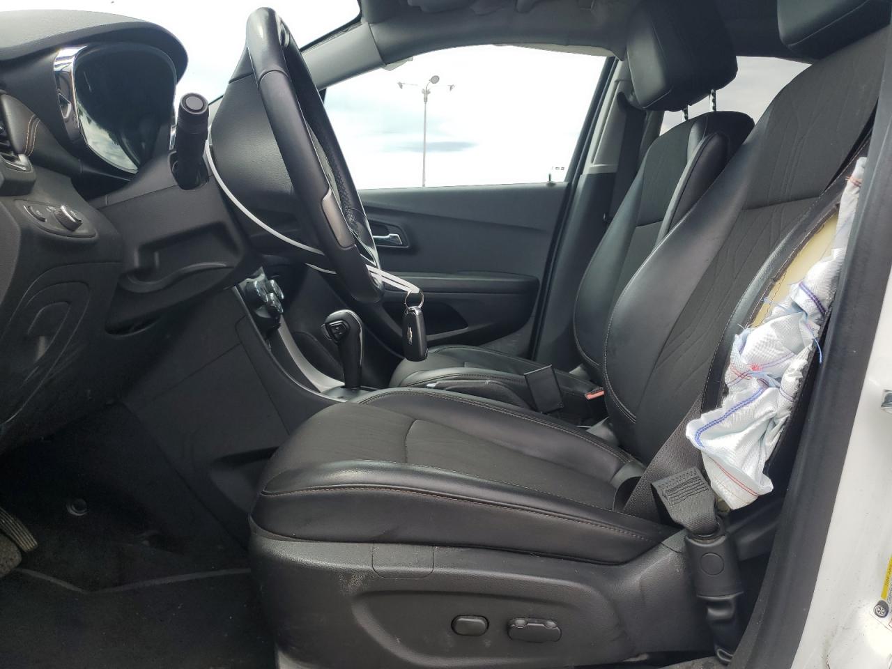2022 Chevrolet Trax 1Lt VIN: KL7CJPSM5NB564755 Lot: 62010185