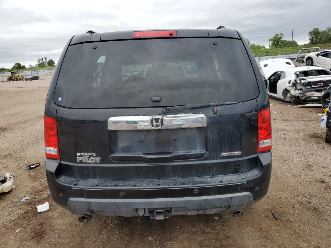 2011 Honda Pilot Touring VIN: 5FNYF3H9XBB038703 Lot: 59627725