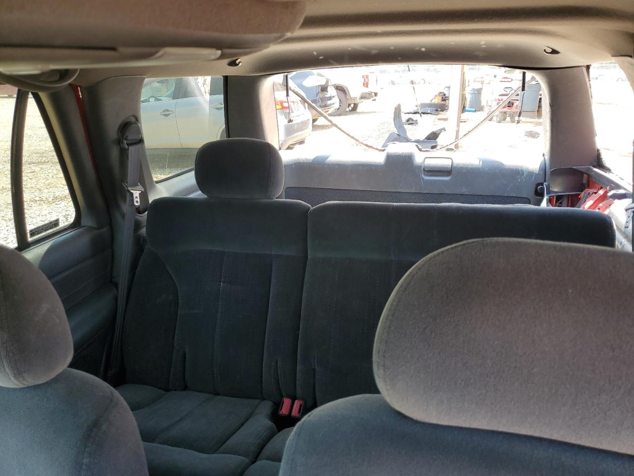 2001 Chevrolet Blazer VIN: 1GNDT13W81K213841 Lot: 60416045