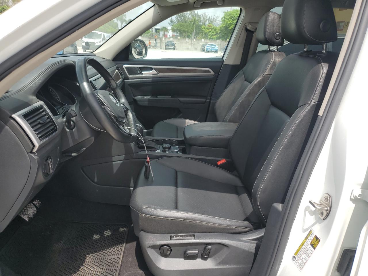 2018 Volkswagen Atlas Sel VIN: 1V2MR2CA1JC593521 Lot: 63039695