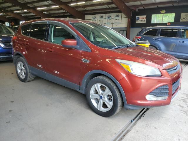 Parquets FORD ESCAPE 2014 Czerwony