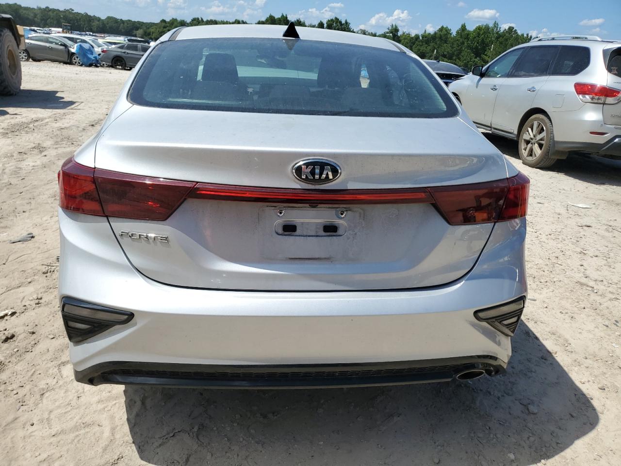 2021 Kia Forte Fe VIN: 3KPF24AD1ME365670 Lot: 60525295