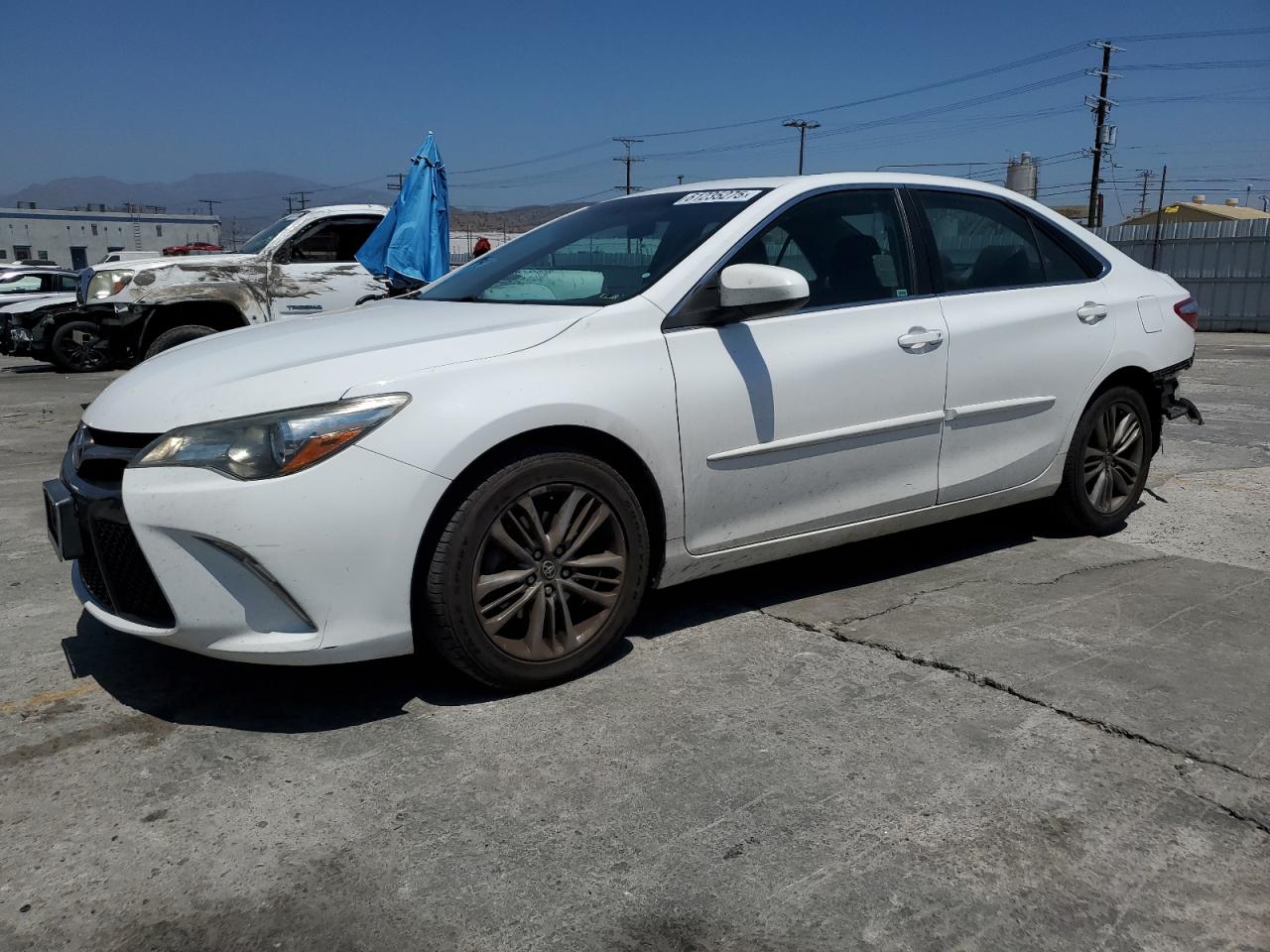 2016 Toyota Camry Le zu verkaufen in Sun Valley, CA - Rear End