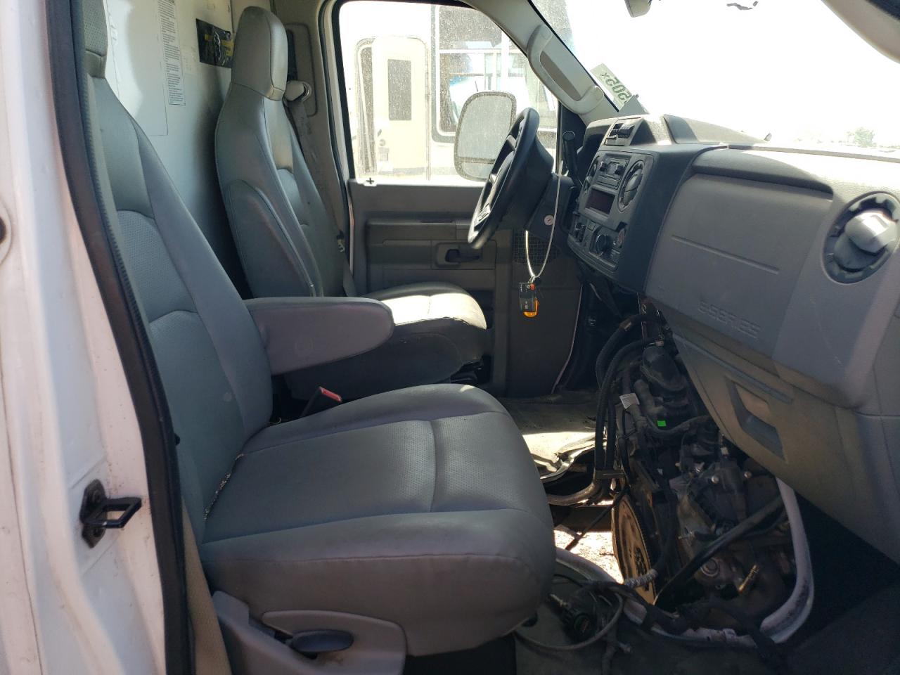 2022 Ford Econoline E350 Super Duty Cutaway Van VIN: 1FDWE3FNXNDC03635 Lot: 61060505
