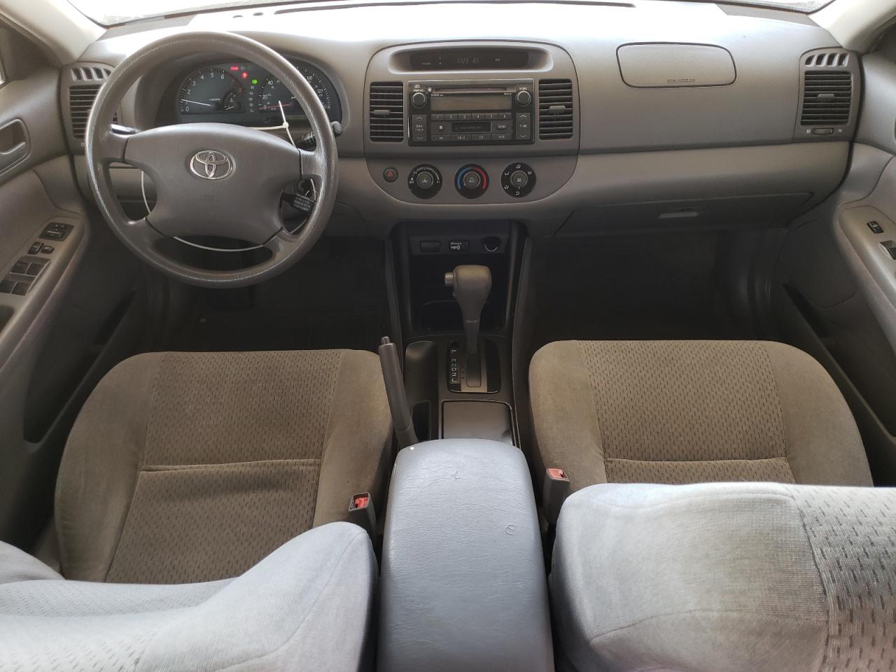 2003 Toyota Camry Le VIN: JTDBE32K530152645 Lot: 62609695