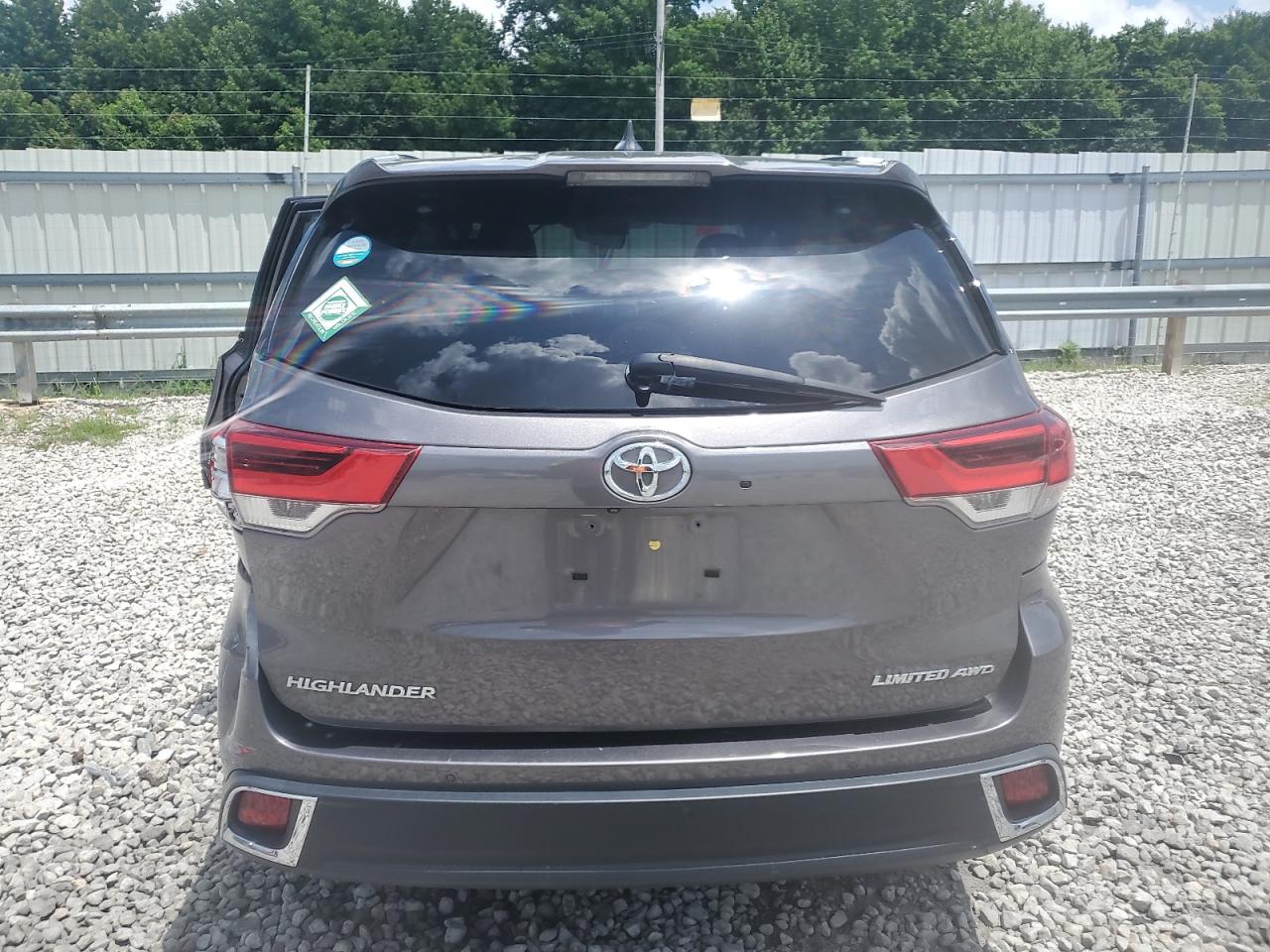 2019 Toyota Highlander Limited VIN: 5TDDZRFH2KS997804 Lot: 61925015