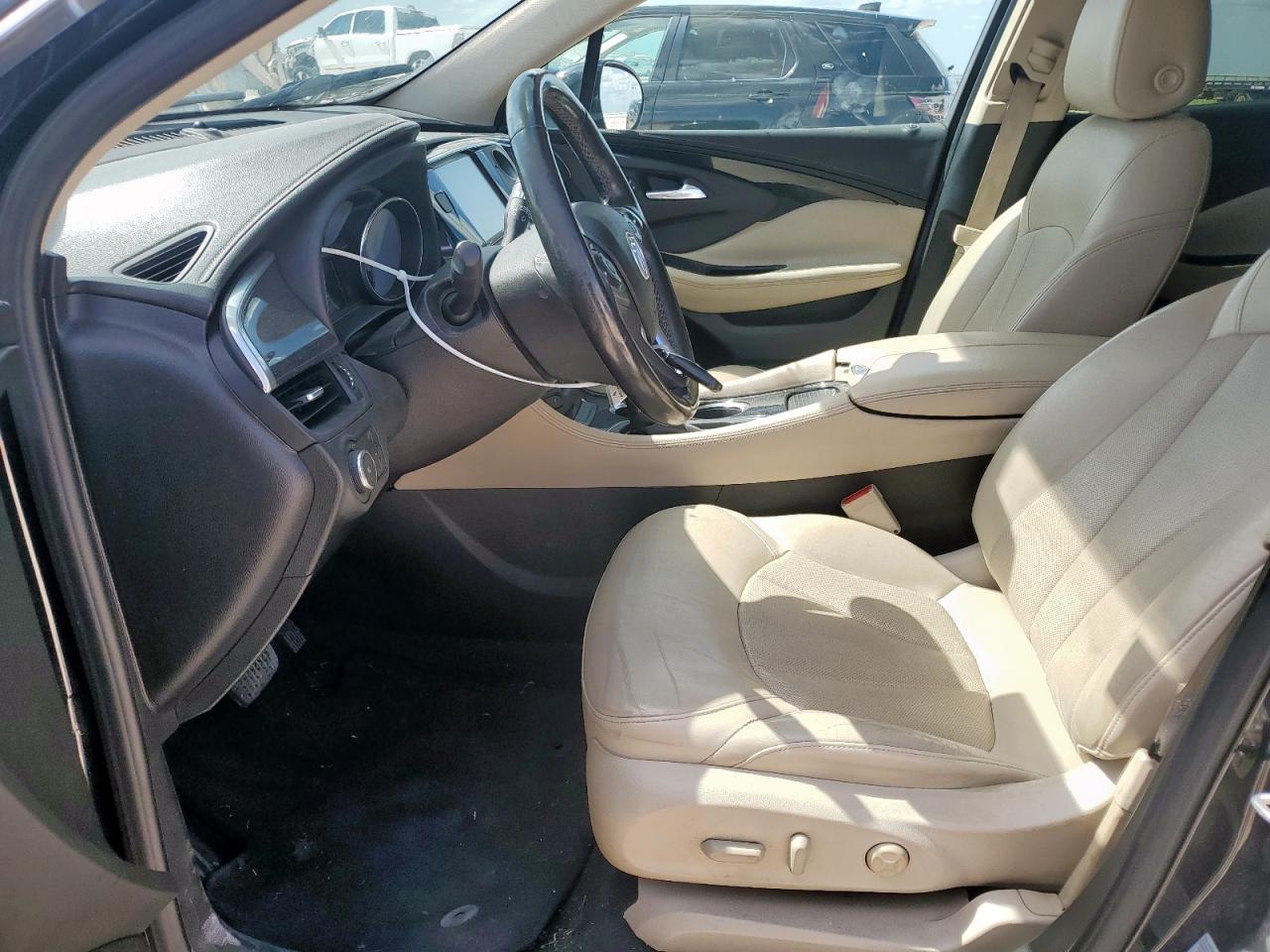 2017 Buick Envision Essence VIN: LRBFXBSA0HD000946 Lot: 61376545