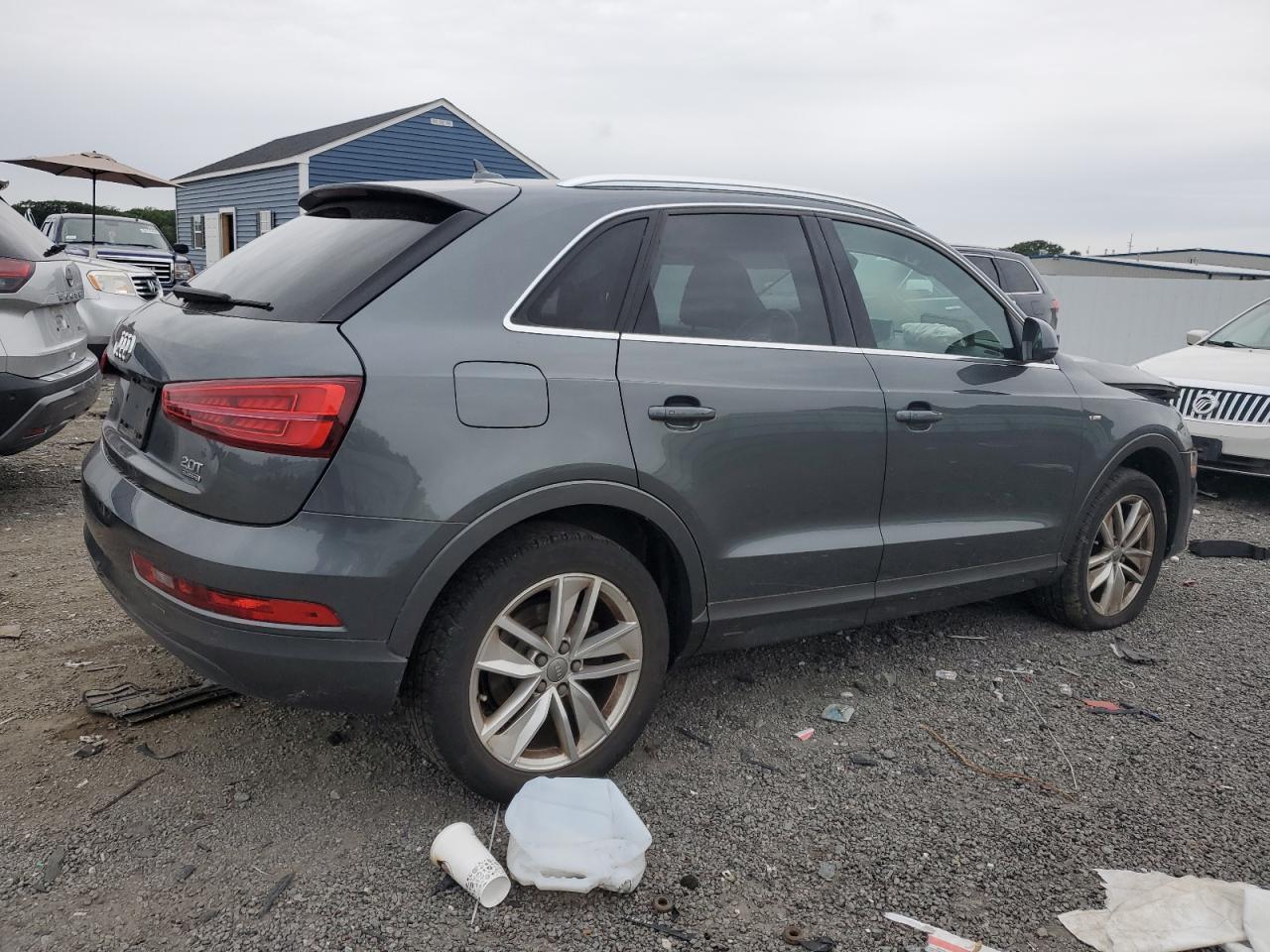 AUDI Q3 2018 VIN WA1JCCFS2JR020747 zdjęcie 3