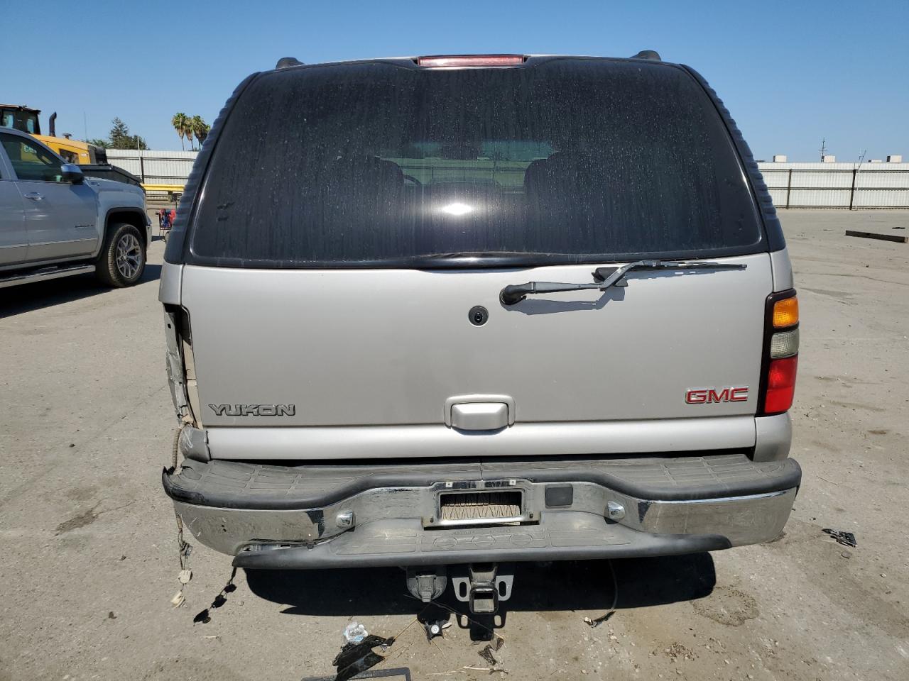 2004 GMC Yukon VIN: 1GKEC13V84R213701 Lot: 62532325