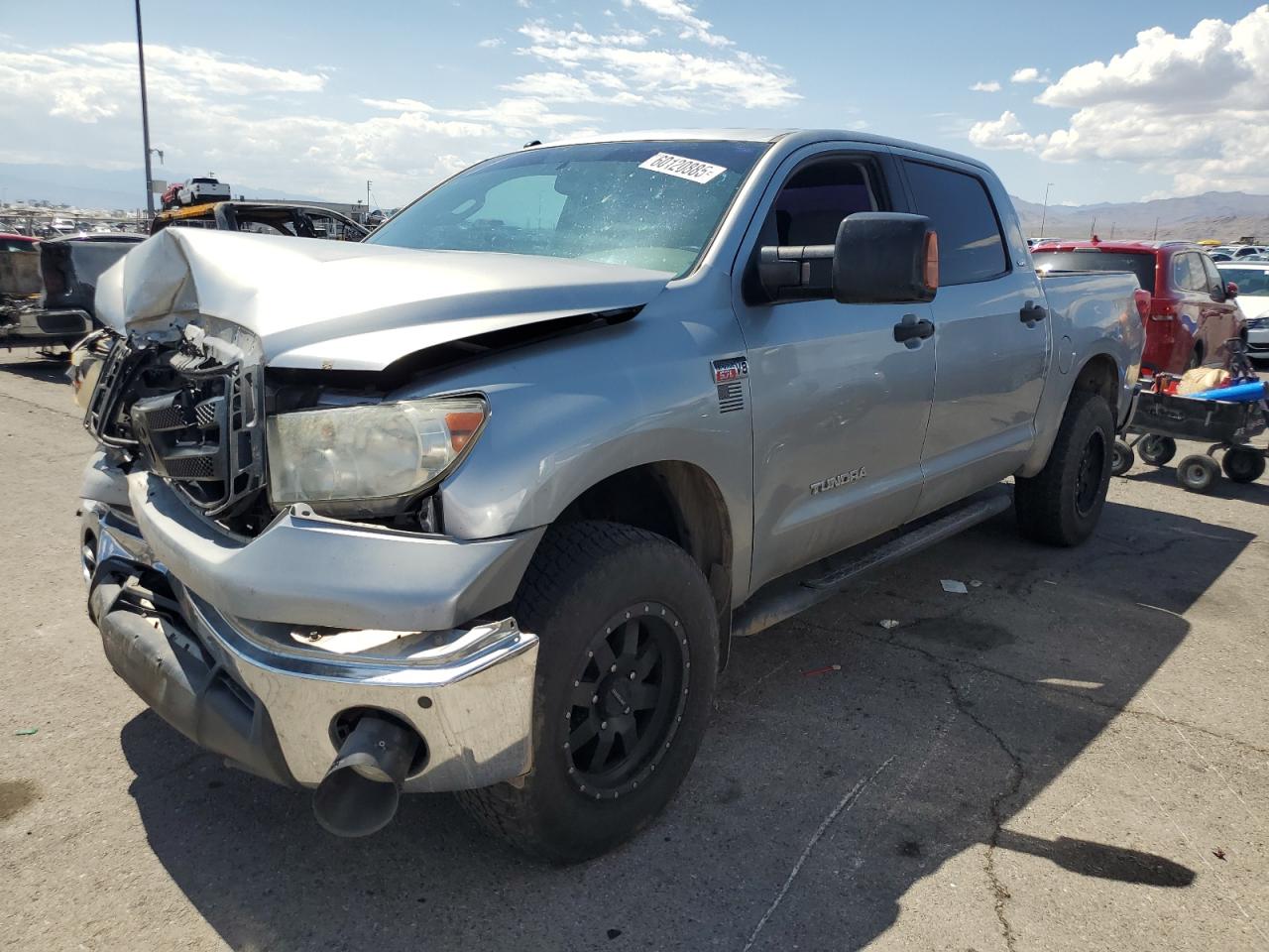 North Las Vegas, NV에서 판매 중인 2011 Toyota Tundra Crewmax Sr5 - Front End