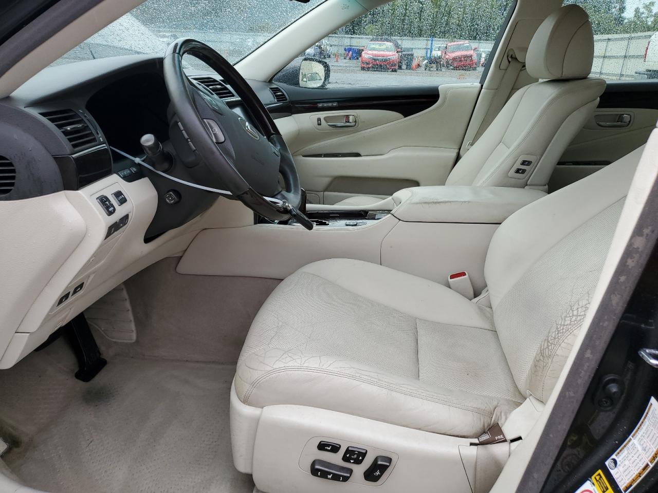 2009 Lexus Ls 460 VIN: JTHBL46F295085747 Lot: 61560035