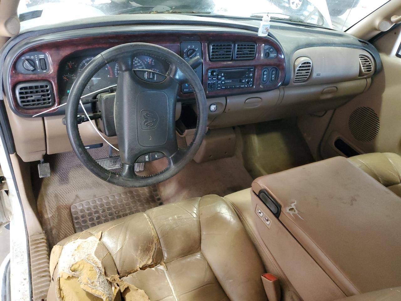2000 Dodge Ram 1500 VIN: 1B7HC13Z8YJ158201 Lot: 59386735