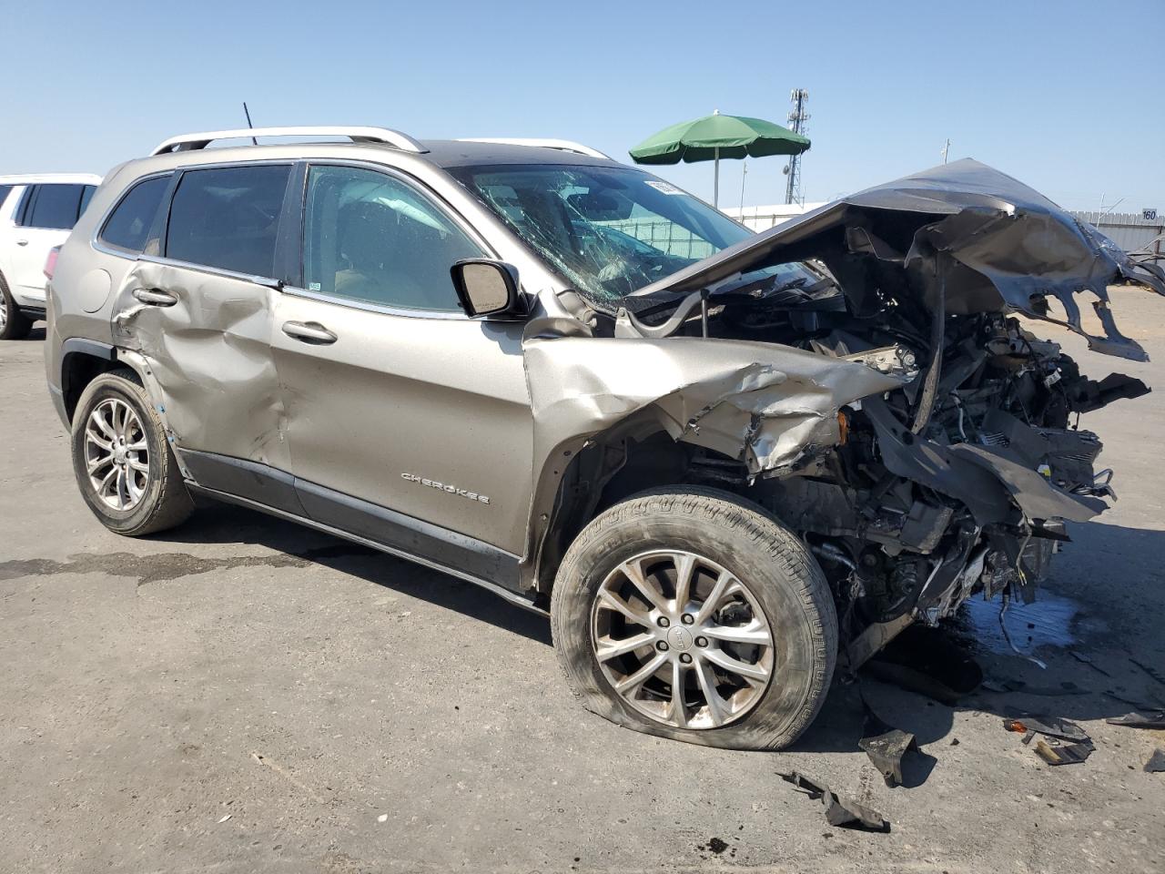 JEEP GRAND CHER 2019 VIN 1C4PJMCB6KD105119 photo 4