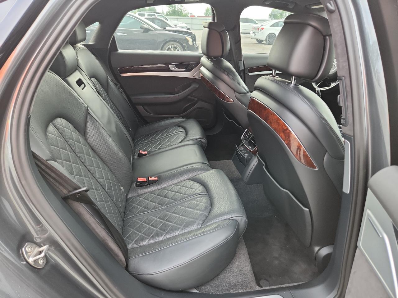 2013 Audi S8 Quattro VIN: WAUD2AFD4DN033570 Lot: 59245015