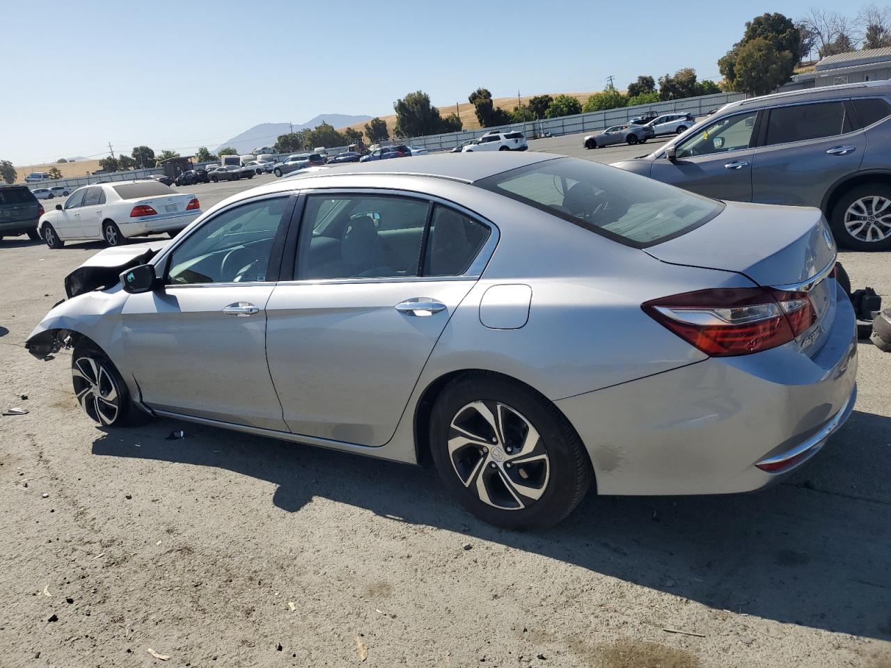 HONDA ACCORD 2017 VIN 1HGCR2F36HA211694 zdjęcie 2
