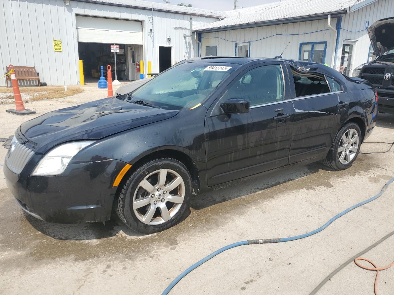 2011 Mercury Milan Premier за продажба в Pekin, IL - Top/Roof