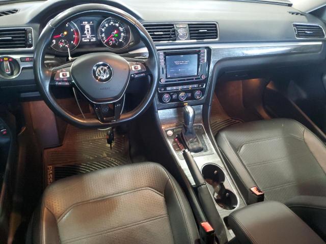  VOLKSWAGEN PASSAT 2016 Синий