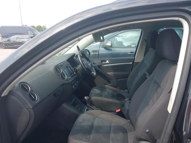 2015 VOLKSWAGEN TIGUAN MAT