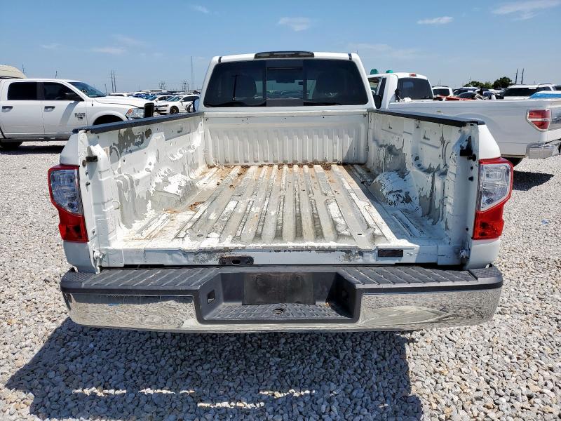  NISSAN TITAN 2017 White