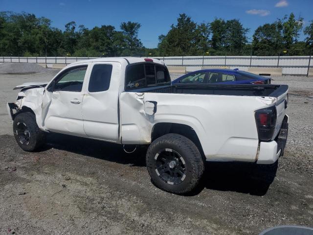  TOYOTA TACOMA 2017 Белы