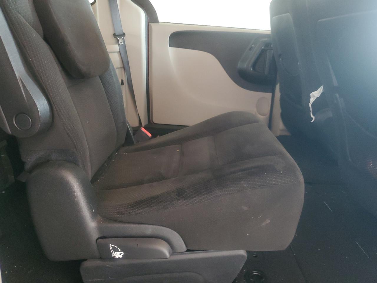 2017 Dodge Grand Caravan Se VIN: 2C4RDGBG2HR572994 Lot: 61816045
