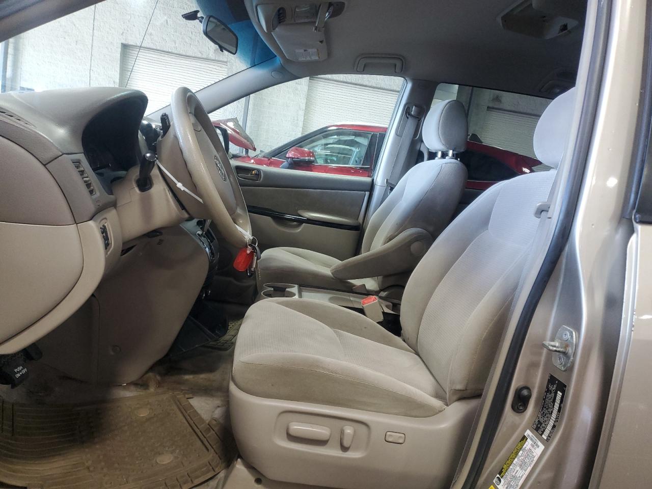 2005 Toyota Sienna Ce VIN: 5TDZA23C85S364824 Lot: 63143755