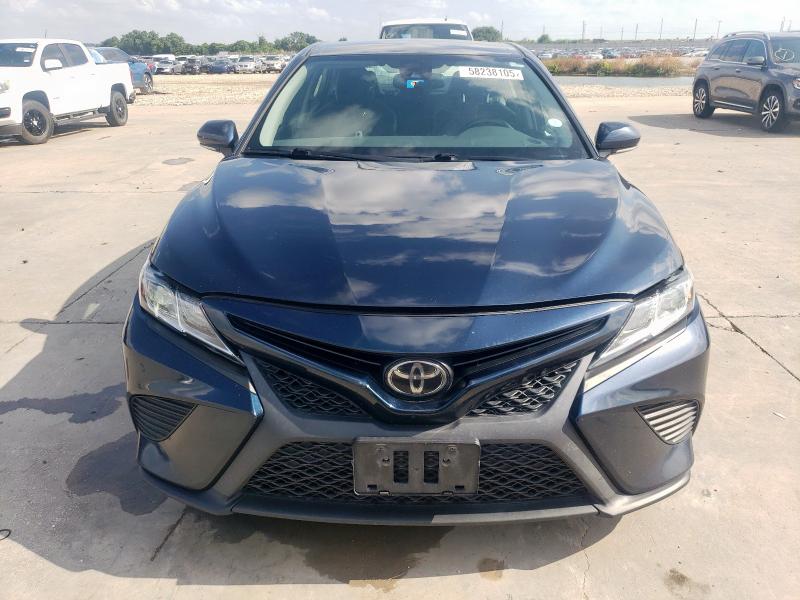  TOYOTA CAMRY 2019 Granatowy