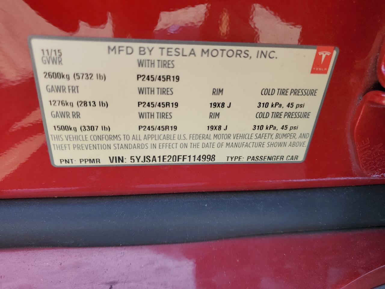 2015 Tesla Model S VIN: 5YJSA1E20FF114998 Lot: 61164645