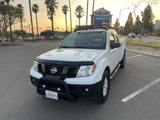 Pickups NISSAN FRONTIER 2012 Biały