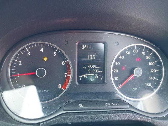 2010 VOLKSWAGEN POLO MODA
