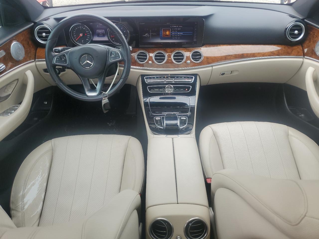 2018 Mercedes-Benz E 300 VIN: WDDZF4JB5JA472211 Lot: 61467095
