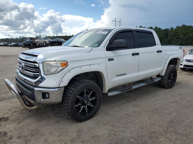 Pickups TOYOTA TUNDRA 2016 Biały