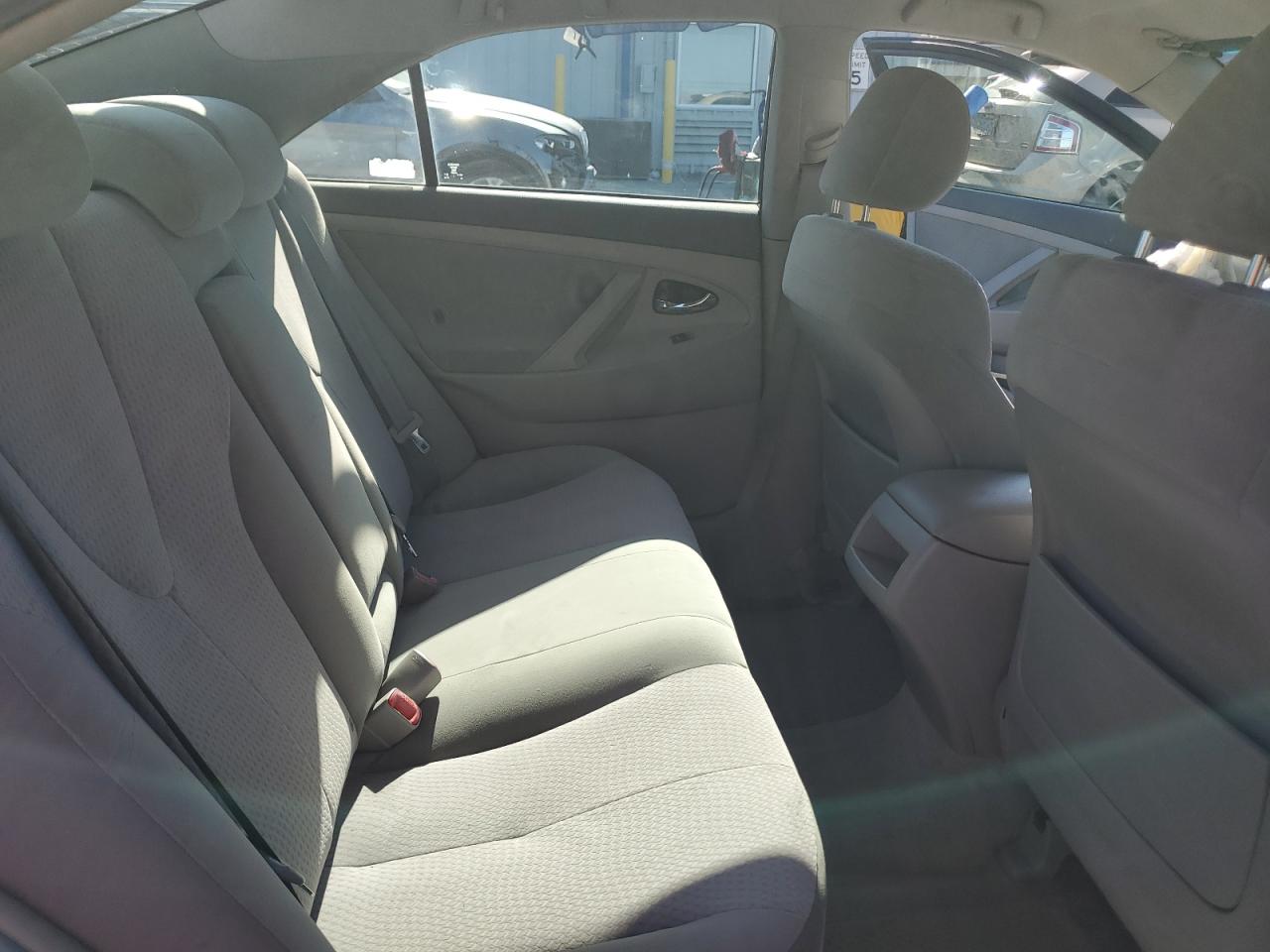 2010 Toyota Camry Base VIN: 4T1BF3EK2AU038967 Lot: 61502635