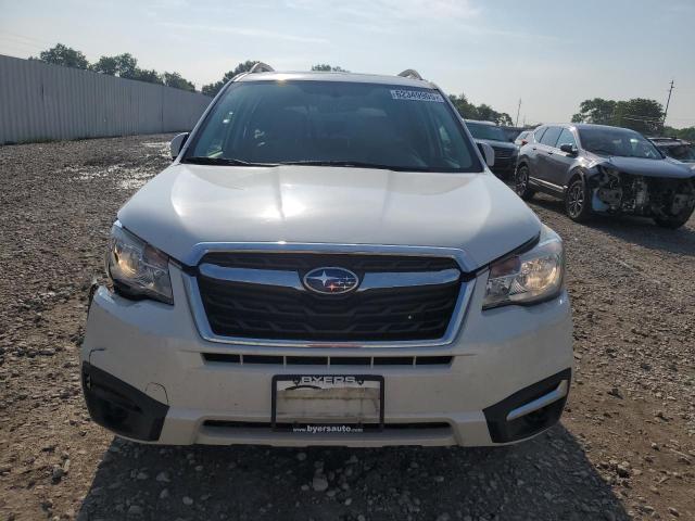  SUBARU FORESTER 2017 White
