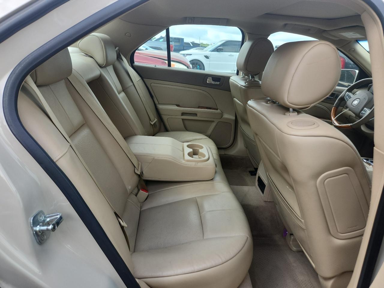2011 Cadillac Sts Luxury VIN: 1G6DW6ED7B0122066 Lot: 60847725