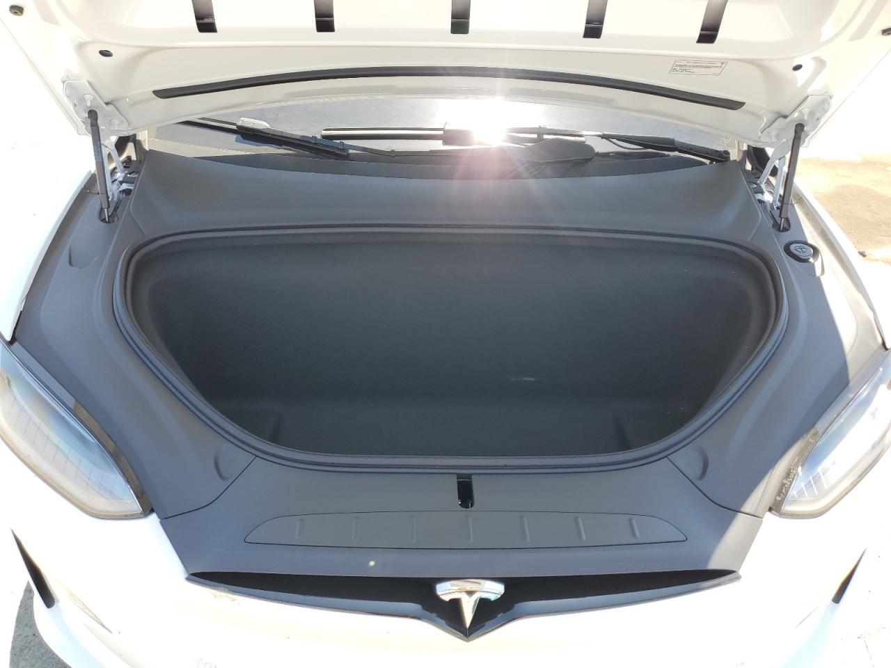 2025 Tesla Model X VIN: 7SAXCDE57SF471541 Lot: 61788905