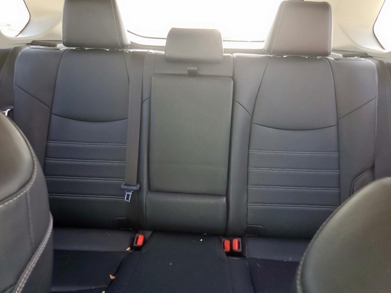 2020 Toyota Rav4 Xle Premium VIN: JTMA1RFV4LJ035082 Lot: 62845695
