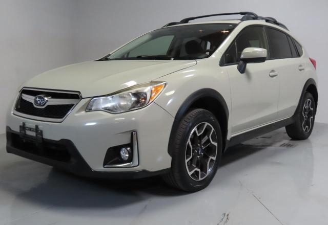 Parquets SUBARU CROSSTREK 2017 White