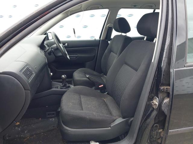 2004 VOLKSWAGEN GOLF MATCH