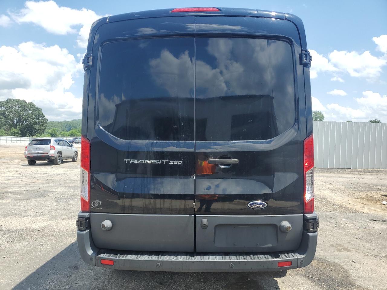 2017 Ford Transit T-250 VIN: 1FTYR2CM2HKB51263 Lot: 61984325