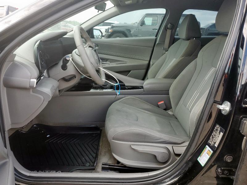  HYUNDAI ELANTRA 2023 Черный