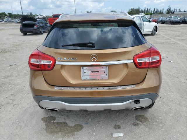  MERCEDES-BENZ GLA-CLASS 2018 Gold