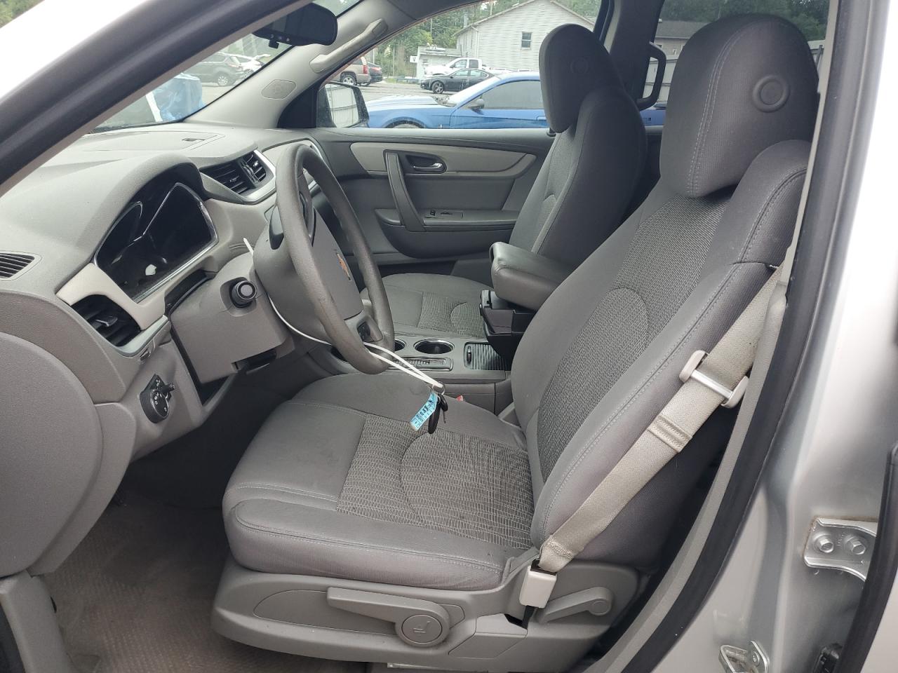 2016 Chevrolet Traverse Ls VIN: 1GNKVFED1GJ240985 Lot: 62743605